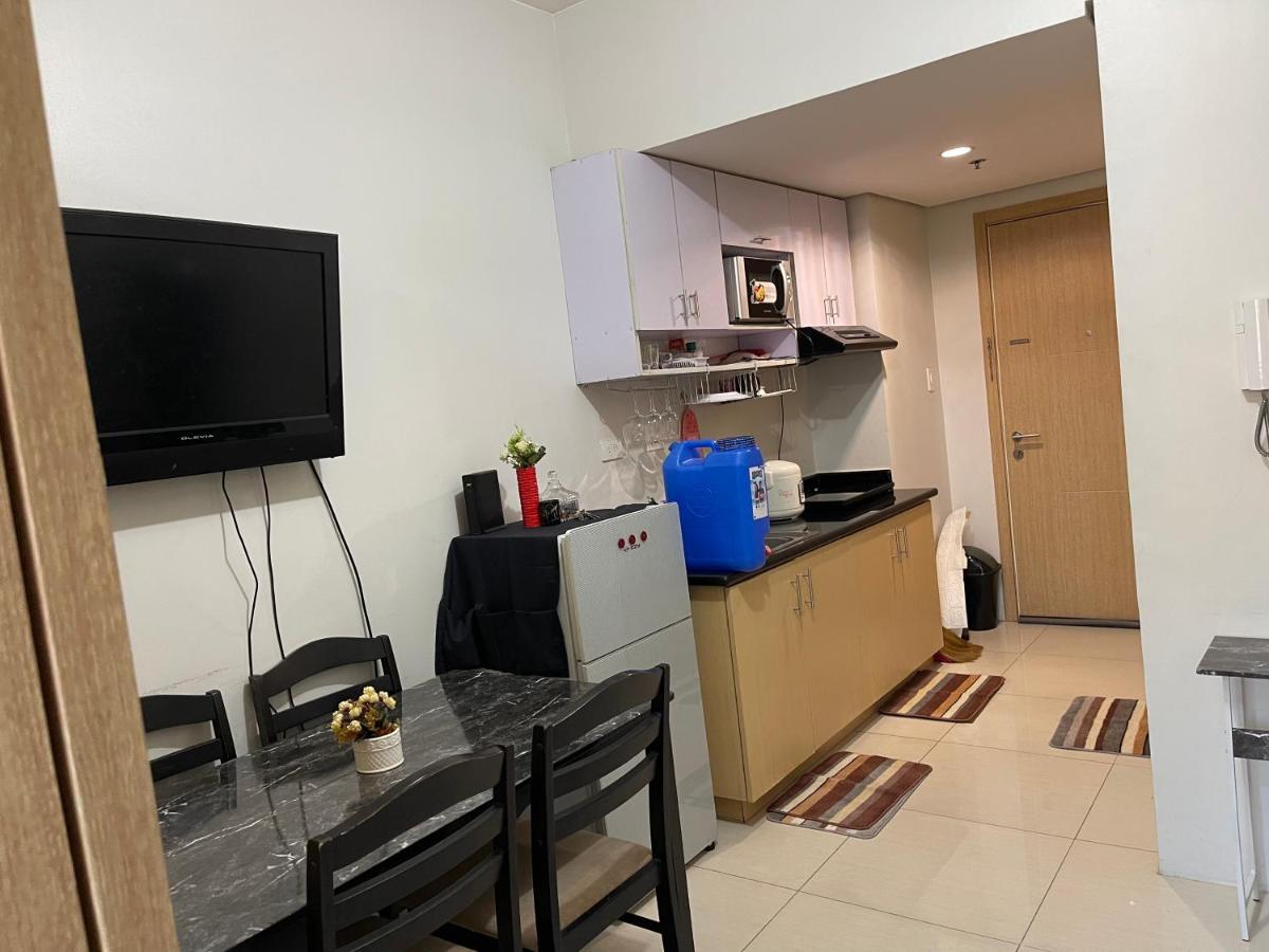 Relaxing City View Aparthotel Manila Exterior photo